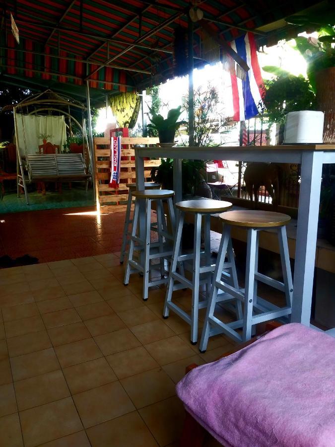 Srikrung Guesthouse Phra Nakhon Si Ayutthaya Exteriör bild