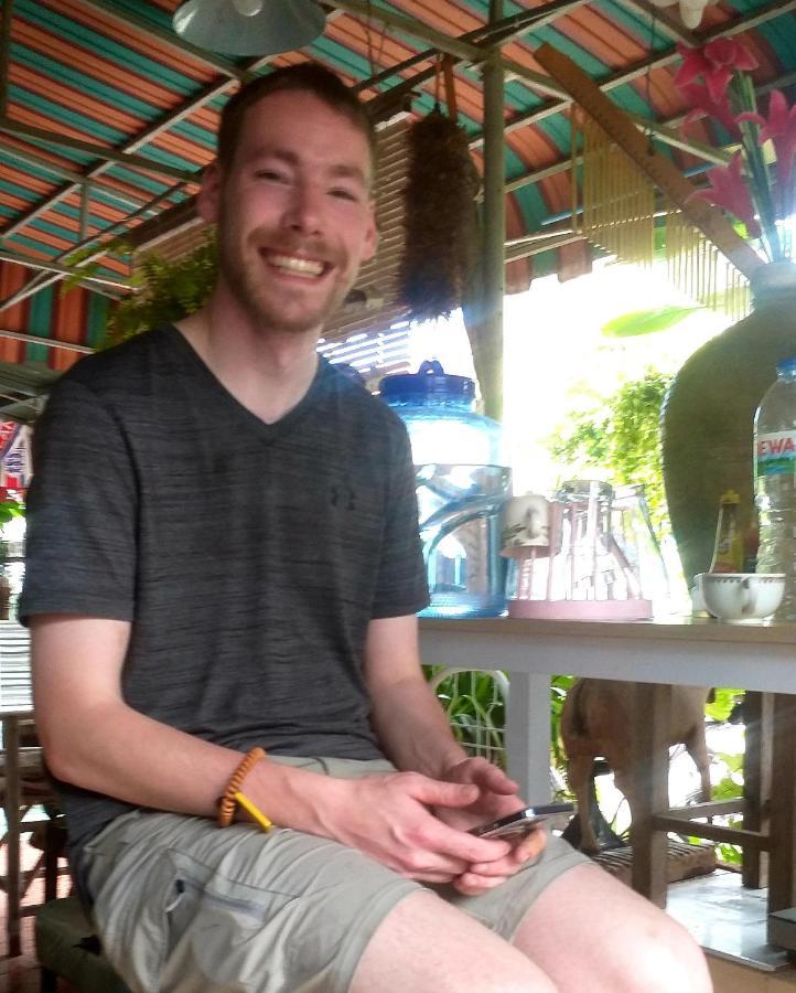 Srikrung Guesthouse Phra Nakhon Si Ayutthaya Exteriör bild