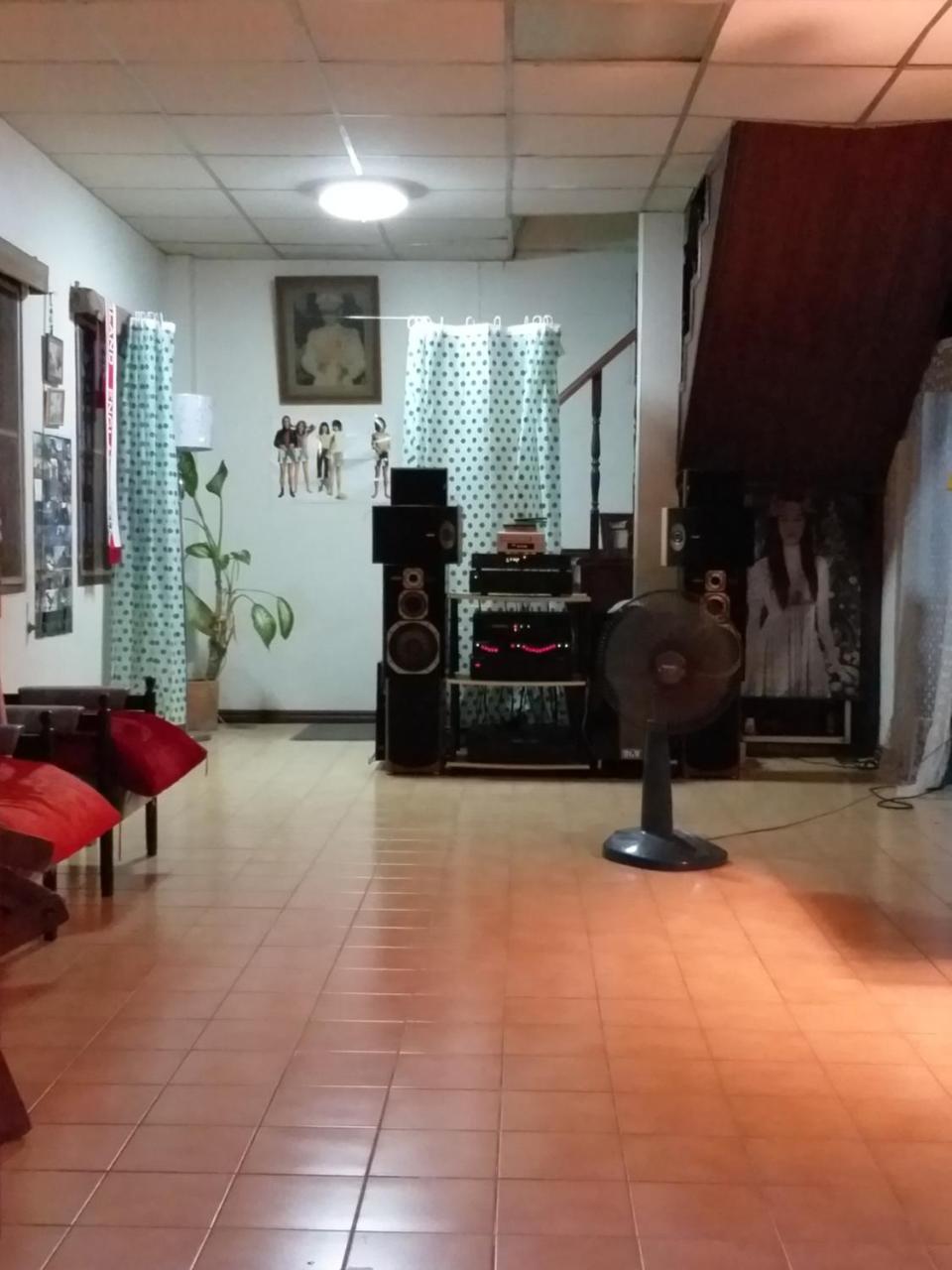 Srikrung Guesthouse Phra Nakhon Si Ayutthaya Exteriör bild