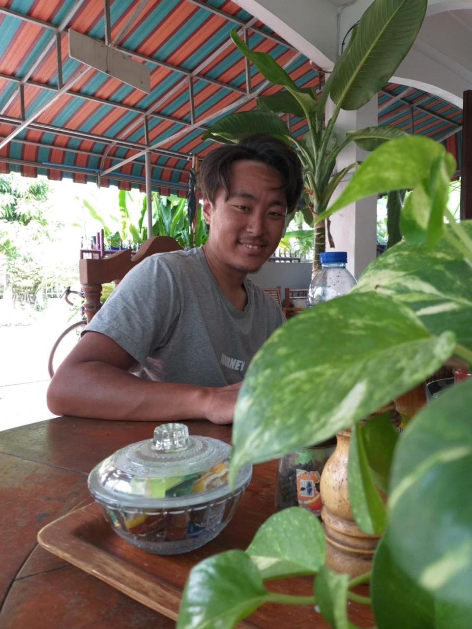 Srikrung Guesthouse Phra Nakhon Si Ayutthaya Exteriör bild