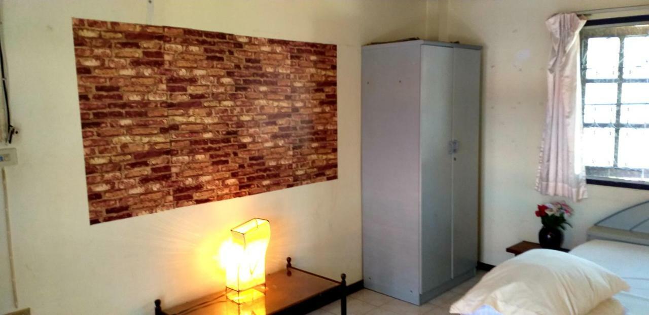 Srikrung Guesthouse Phra Nakhon Si Ayutthaya Exteriör bild